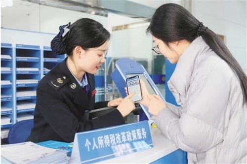 國(guó)內(nèi)商標(biāo)注冊(cè)查詢?nèi)绾蚊赓M(fèi)查？